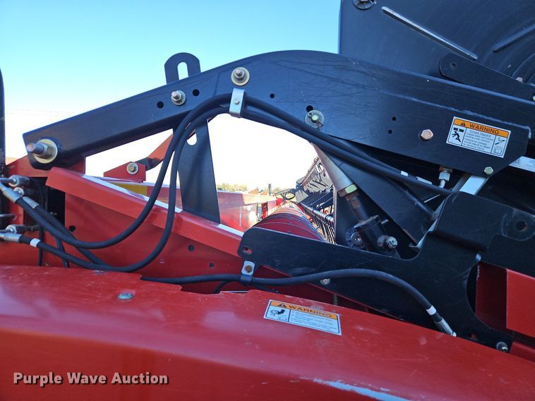 image for item DN7043 Case IH 2020 30 NSS BJ  draper head