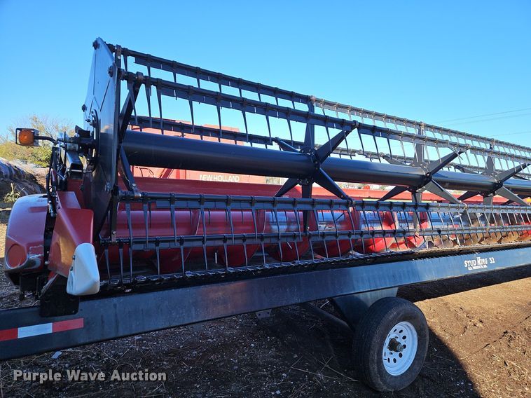 image for item DN7043 Case IH 2020 30 NSS BJ  draper head
