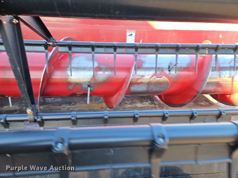 image for item DN7043 Case IH 2020 30 NSS BJ  draper head