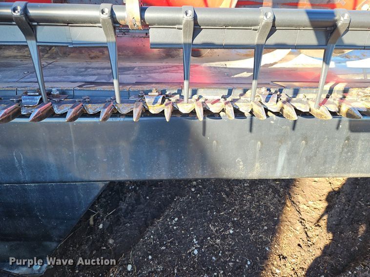 image for item DN7043 Case IH 2020 30 NSS BJ  draper head