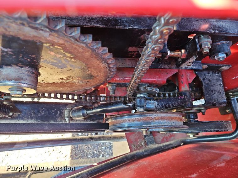 image for item DN7043 Case IH 2020 30 NSS BJ  draper head