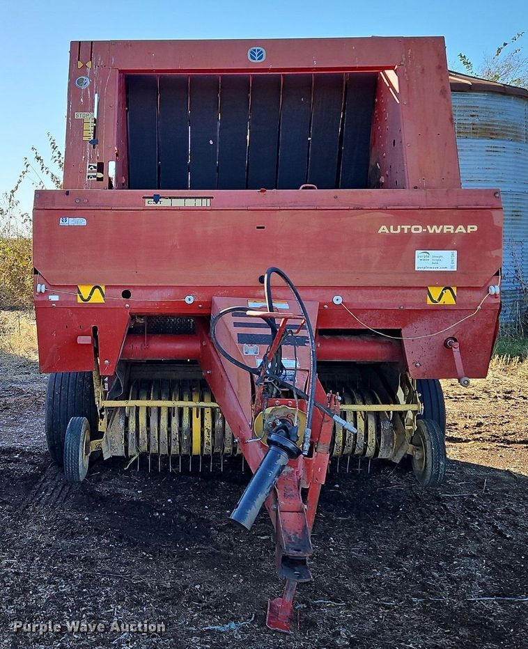 image for item DN7046 New Holland 664  round baler
