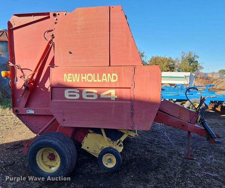 image for item DN7046 New Holland 664  round baler