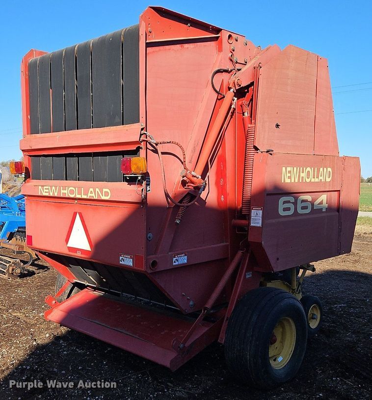 image for item DN7046 New Holland 664  round baler