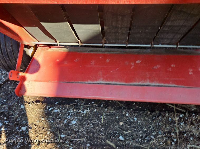 image for item DN7046 New Holland 664  round baler