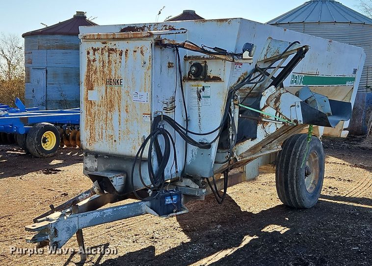 image for item DN7048 Henke Kwikcutter B2379  feed mixer
