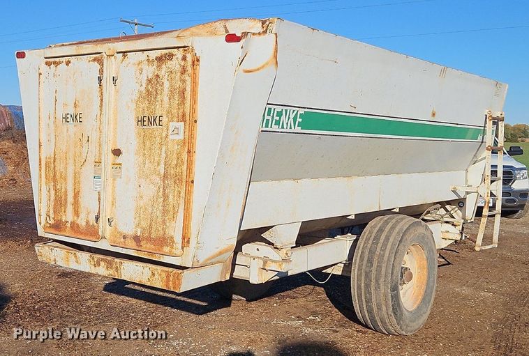 image for item DN7048 Henke Kwikcutter B2379  feed mixer