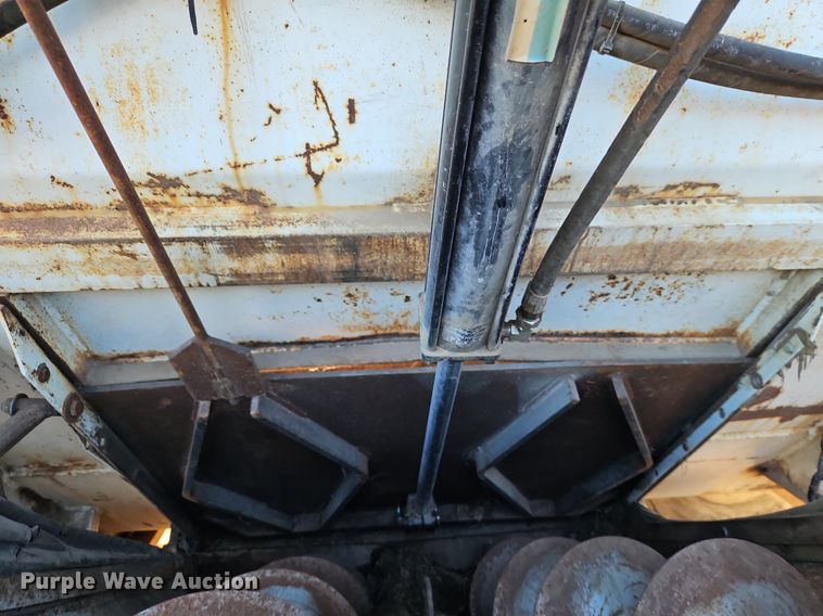 image for item DN7048 Henke Kwikcutter B2379  feed mixer