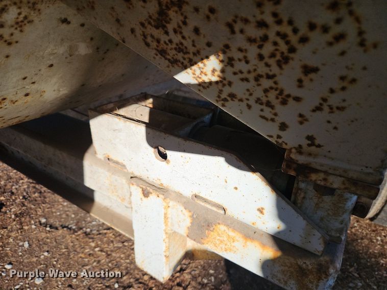 image for item DN7048 Henke Kwikcutter B2379  feed mixer