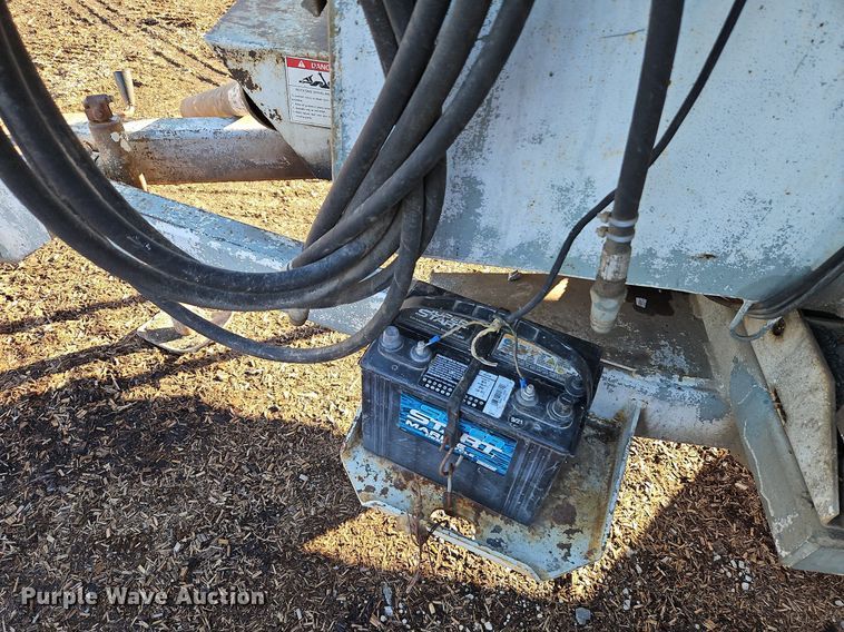 image for item DN7048 Henke Kwikcutter B2379  feed mixer