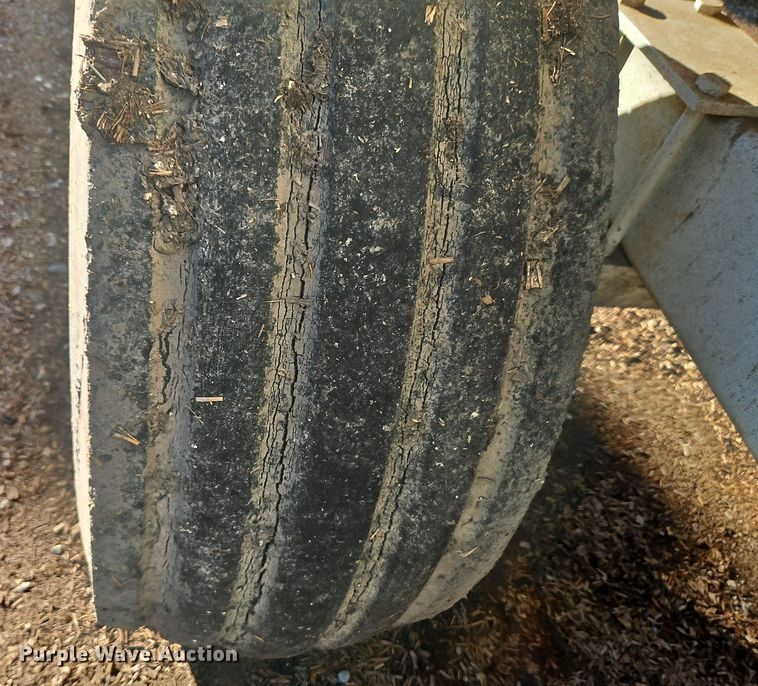 image for item DN7048 Henke Kwikcutter B2379  feed mixer