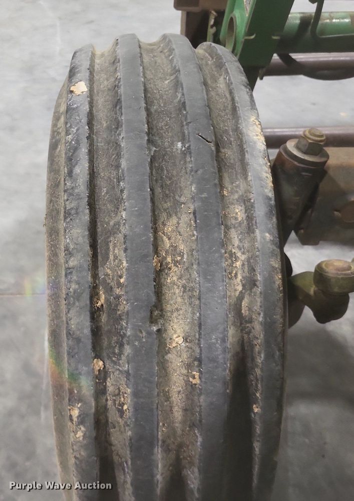 image for item DO4709 1996 John Deere 5400  tractor