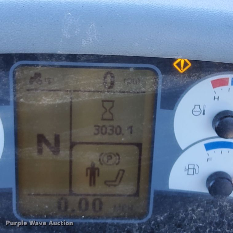 image for item DO4710 2014 New Holland T4.95 MFWD tractor