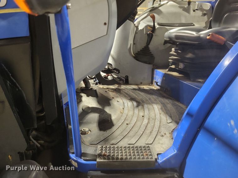 image for item DO4710 2014 New Holland T4.95 MFWD tractor