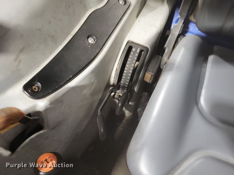 image for item DO4710 2014 New Holland T4.95 MFWD tractor