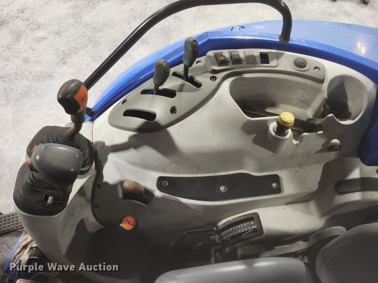 image for item DO4710 2014 New Holland T4.95 MFWD tractor