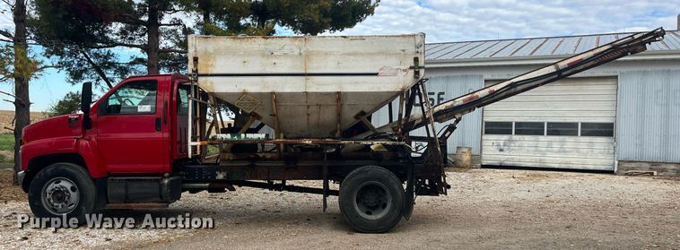 image for item DP2122 2004 Chevrolet C7500  fertilizer delivery truck