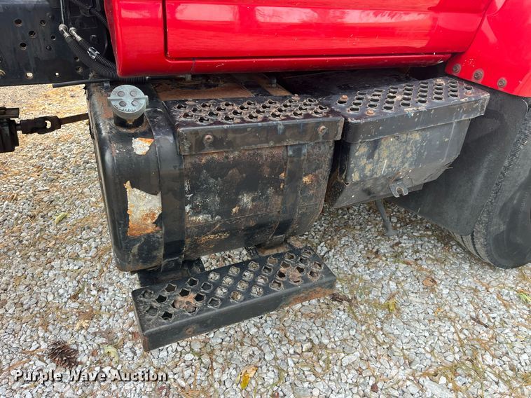 image for item DP2122 2004 Chevrolet C7500  fertilizer delivery truck