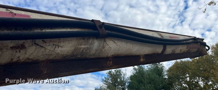 image for item DP2122 2004 Chevrolet C7500  fertilizer delivery truck