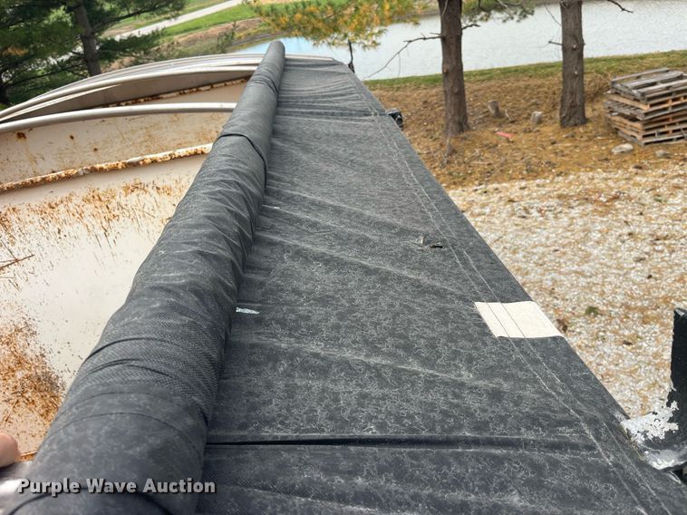 image for item DP2122 2004 Chevrolet C7500  fertilizer delivery truck