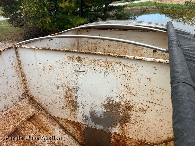 image for item DP2122 2004 Chevrolet C7500  fertilizer delivery truck