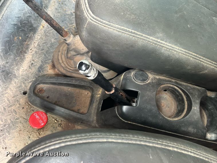 image for item DP2122 2004 Chevrolet C7500  fertilizer delivery truck