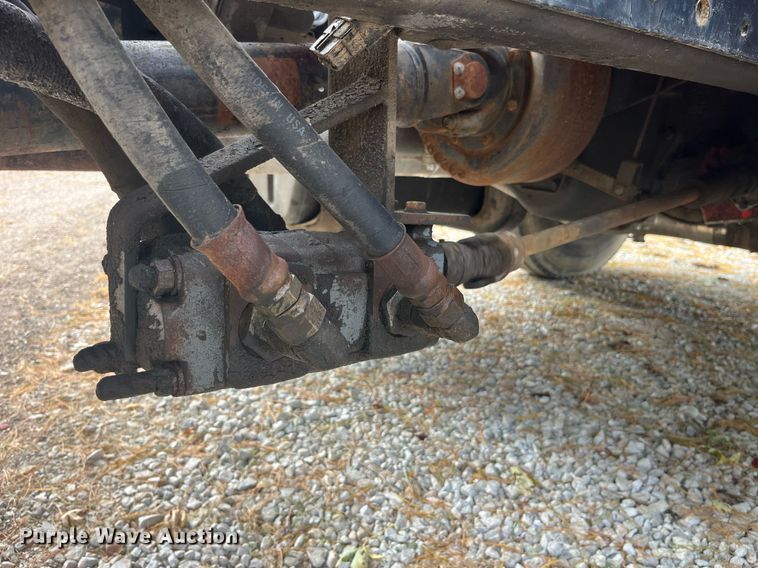 image for item DP2122 2004 Chevrolet C7500  fertilizer delivery truck