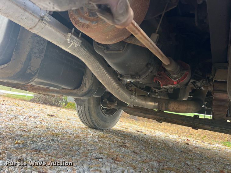 image for item DP2122 2004 Chevrolet C7500  fertilizer delivery truck