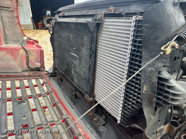 image for item DP2122 2004 Chevrolet C7500  fertilizer delivery truck