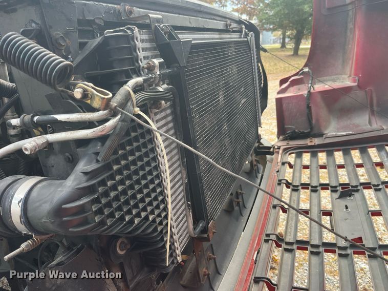 image for item DP2122 2004 Chevrolet C7500  fertilizer delivery truck