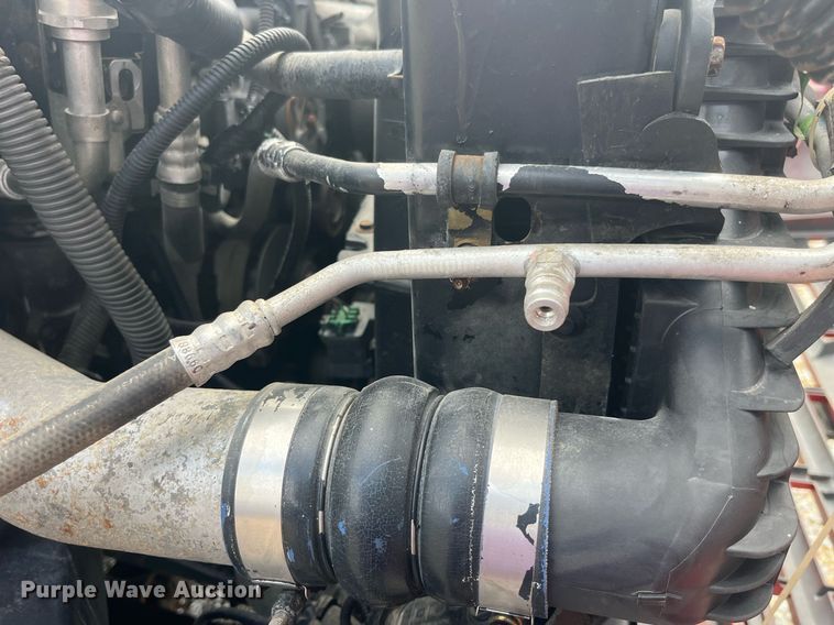 image for item DP2122 2004 Chevrolet C7500  fertilizer delivery truck