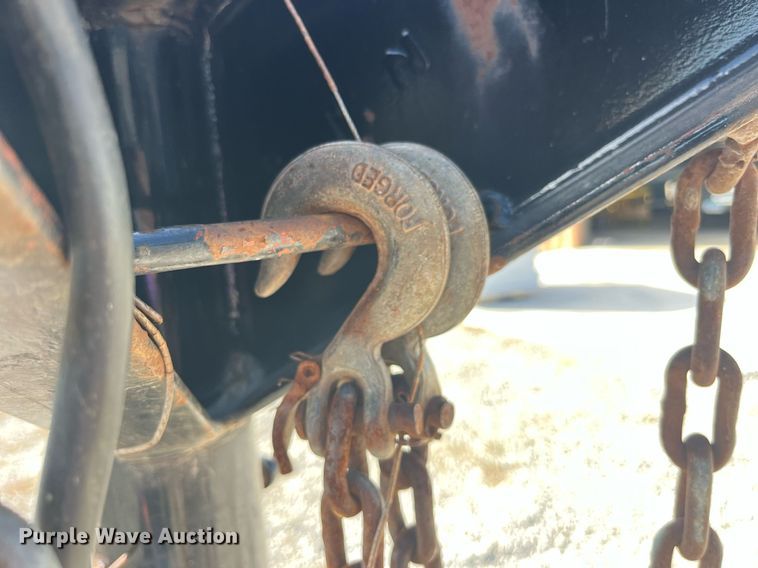 image for item DP2129 2014 Neckover GL28-3-7K  livestock trailer