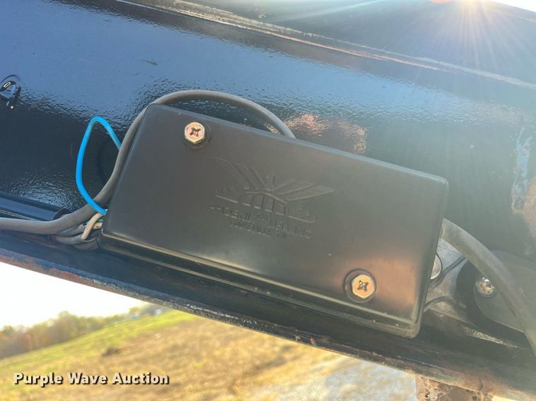 image for item DP2129 2014 Neckover GL28-3-7K  livestock trailer