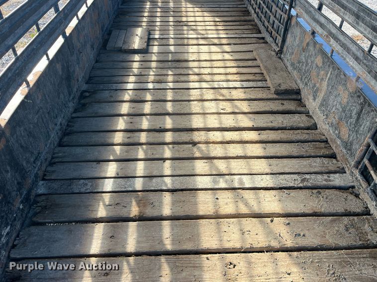 image for item DP2129 2014 Neckover GL28-3-7K  livestock trailer