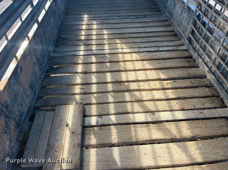 image for item DP2129 2014 Neckover GL28-3-7K  livestock trailer