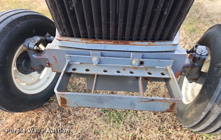 image for item DP6172 2000 New Holland 3010  tractor