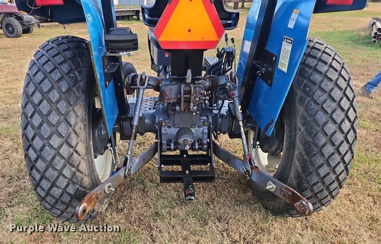 image for item DP6172 2000 New Holland 3010  tractor