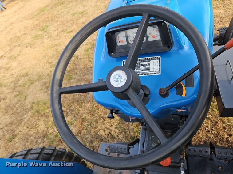 image for item DP6172 2000 New Holland 3010  tractor