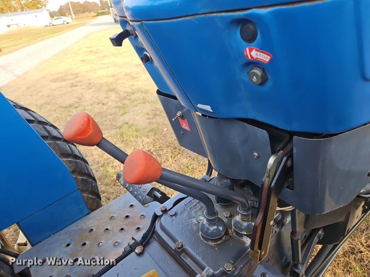 image for item DP6172 2000 New Holland 3010  tractor