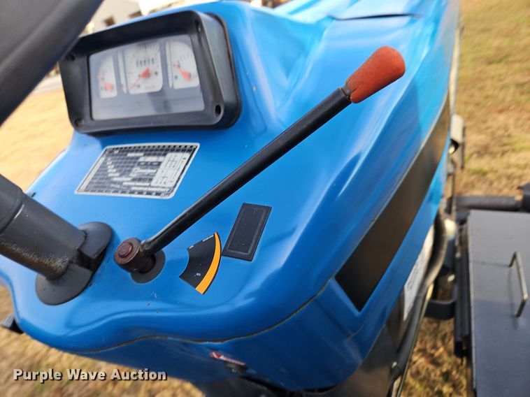 image for item DP6172 2000 New Holland 3010  tractor
