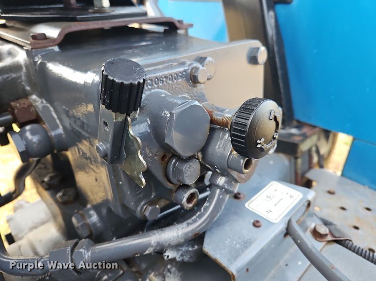 image for item DP6172 2000 New Holland 3010  tractor