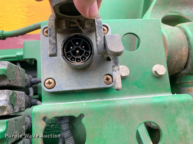 image for item DP8733 2013 John Deere 7215R MFWD tractor