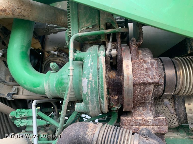 image for item DP8733 2013 John Deere 7215R MFWD tractor