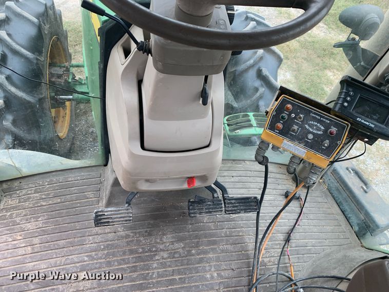 image for item DP8733 2013 John Deere 7215R MFWD tractor