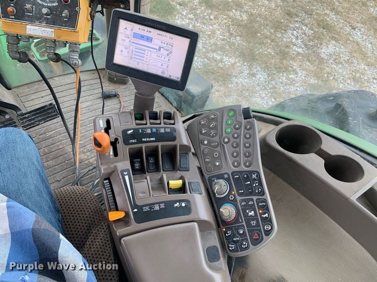 image for item DP8733 2013 John Deere 7215R MFWD tractor