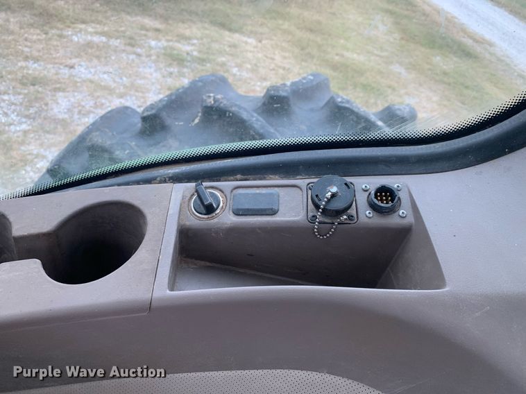 image for item DP8733 2013 John Deere 7215R MFWD tractor