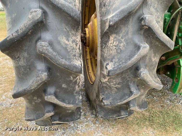 image for item DP8733 2013 John Deere 7215R MFWD tractor