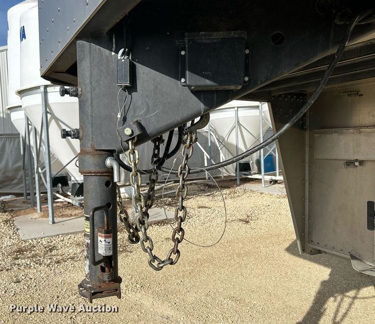 image for item DQ1040 2018 Wilson PSGN-9932P  livestock trailer