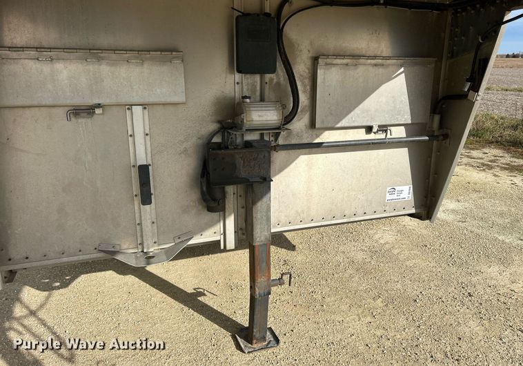 image for item DQ1040 2018 Wilson PSGN-9932P  livestock trailer