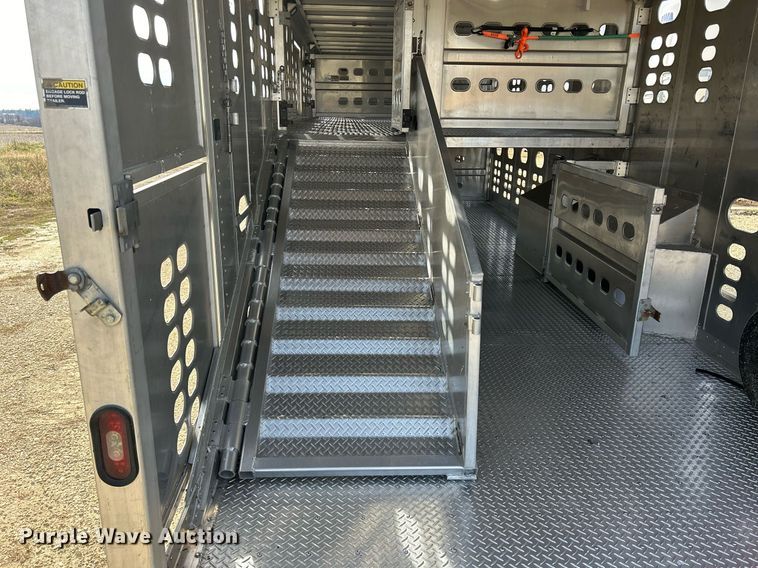 image for item DQ1040 2018 Wilson PSGN-9932P  livestock trailer